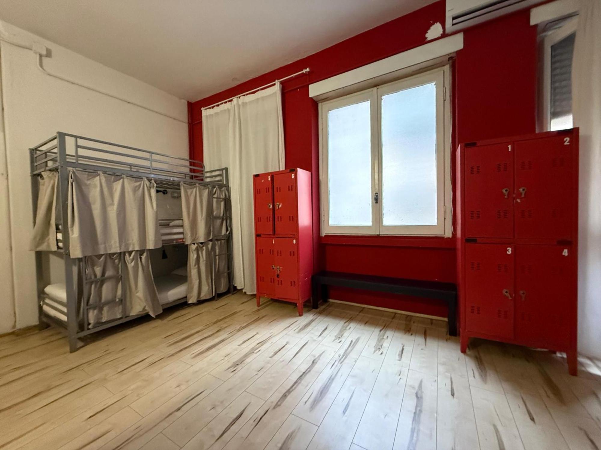 Bett im gemischten Schlafsaal mit 8 Betten